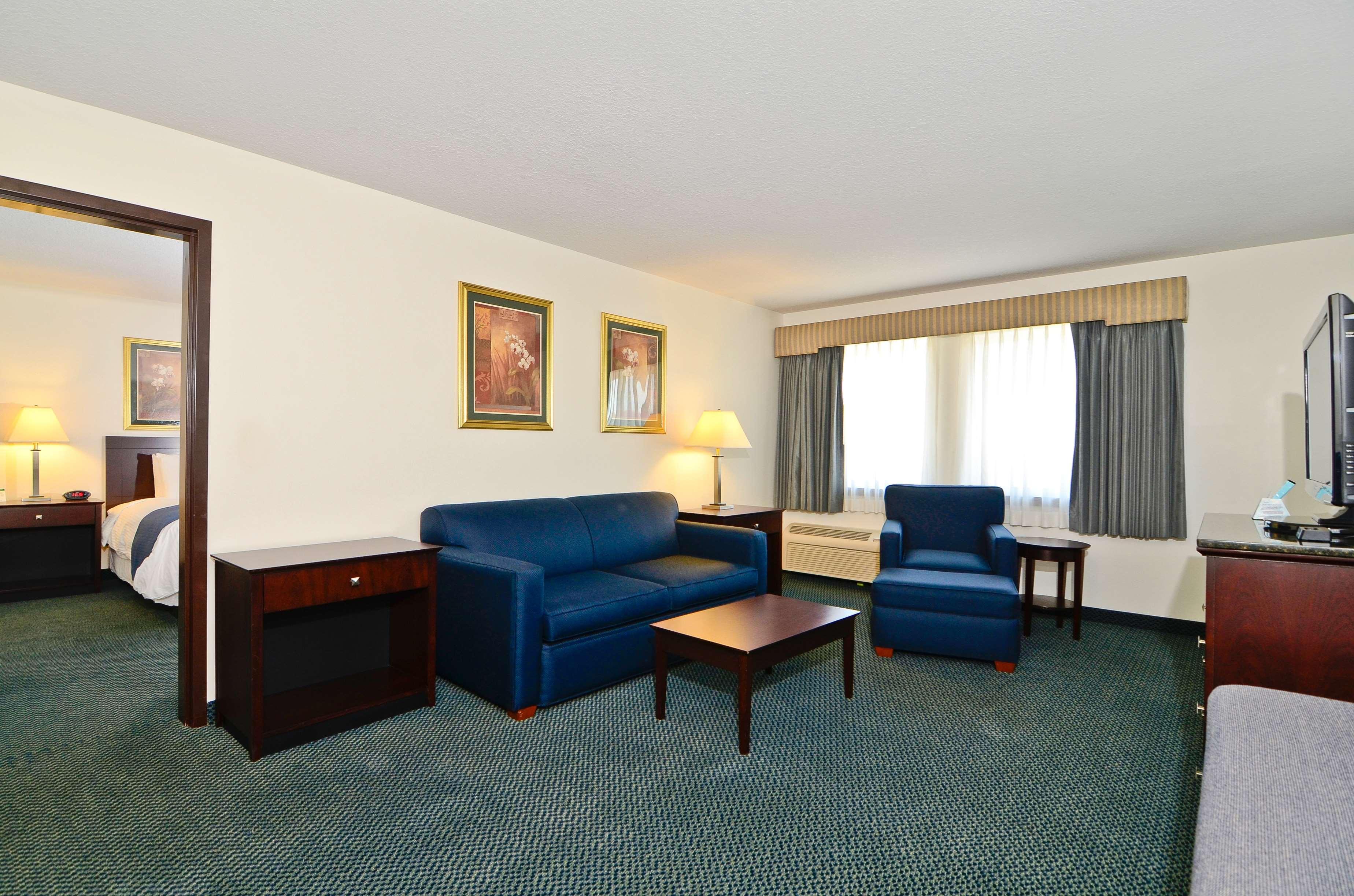Best Western Gas City Room photo