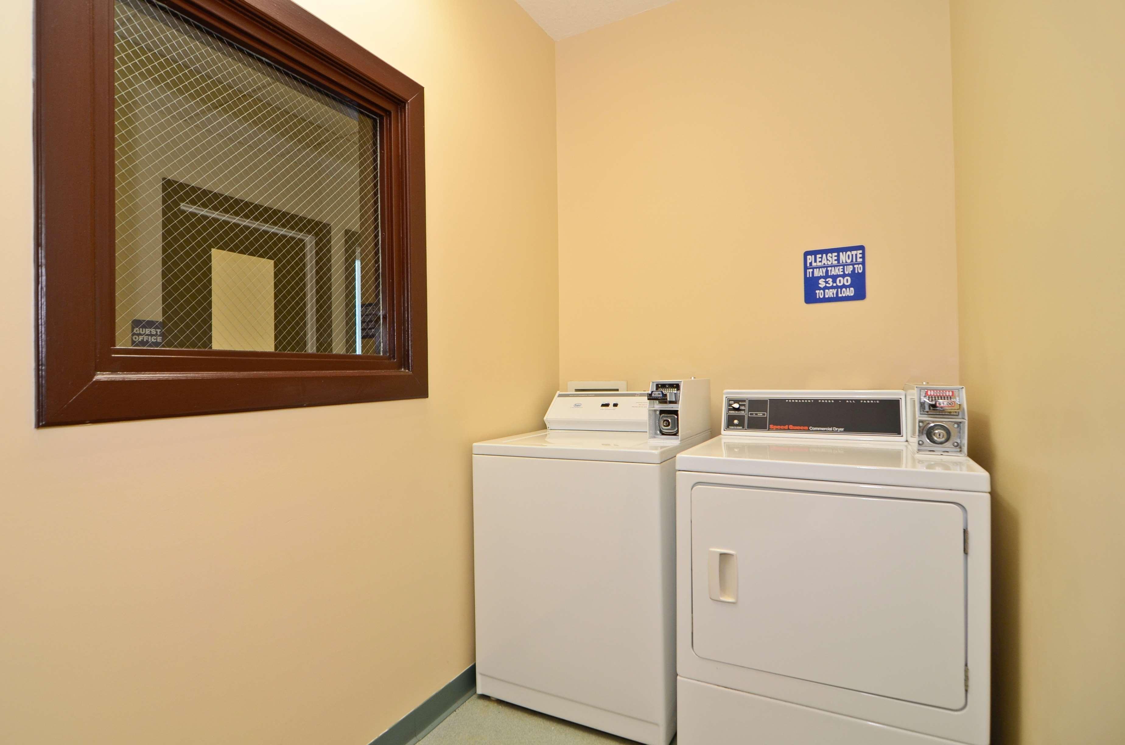 Best Western Gas City Facilities photo