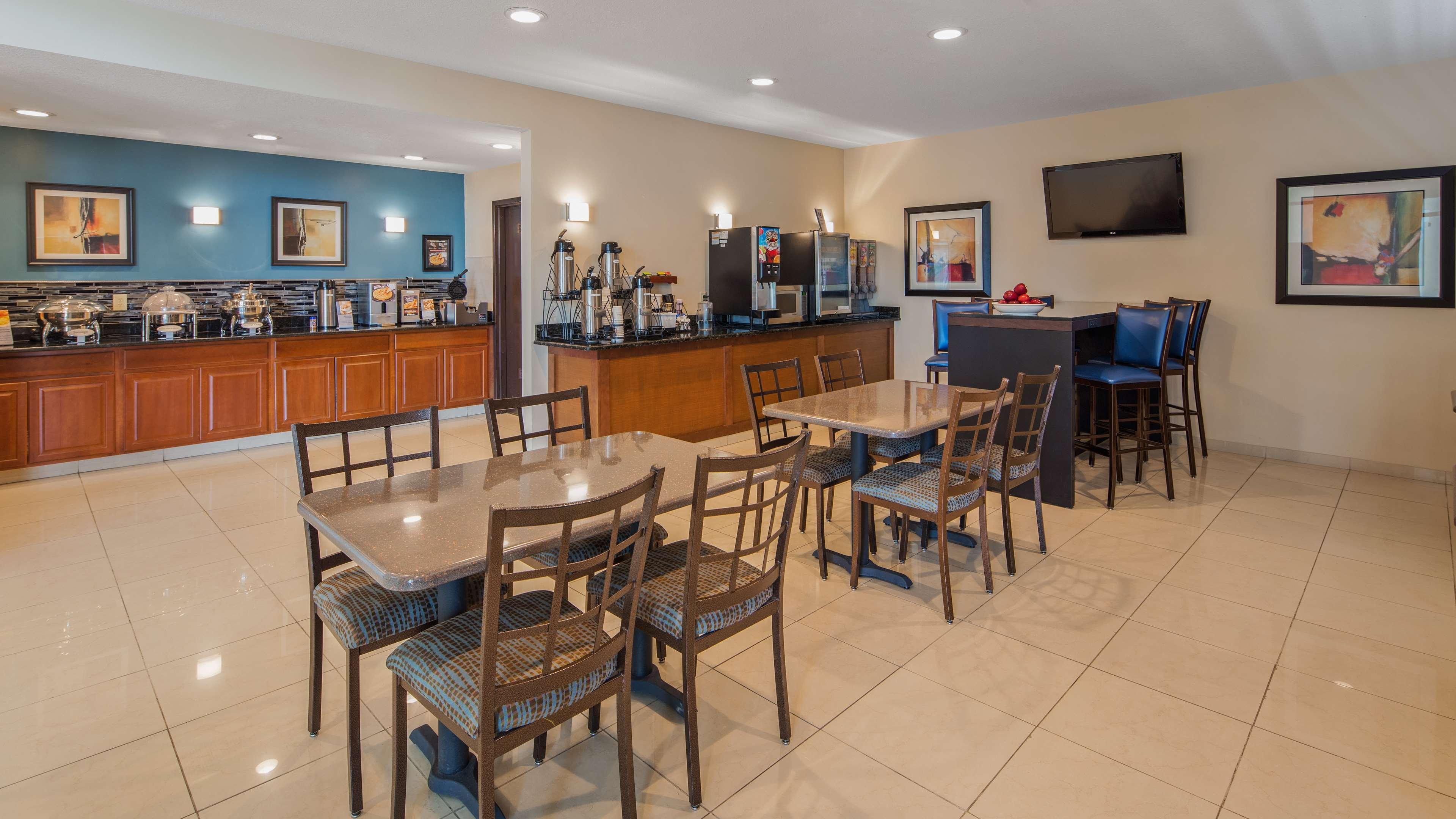 Best Western Gas City Exterior photo