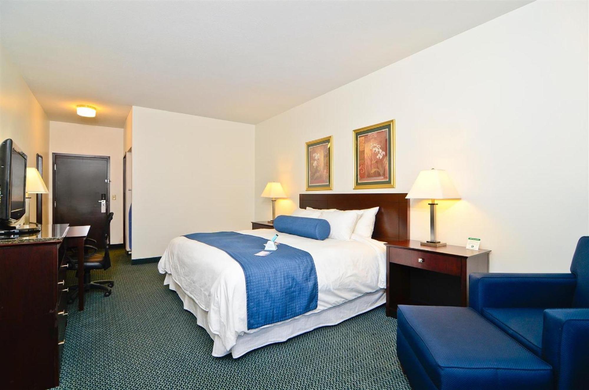 Best Western Gas City Room photo